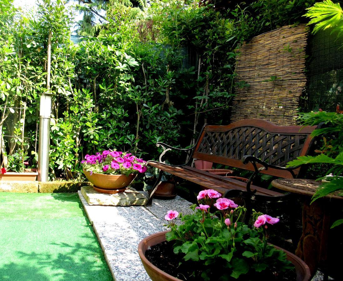 Garden Sweet House Desenzano Apartment Desenzano del Garda Exterior photo